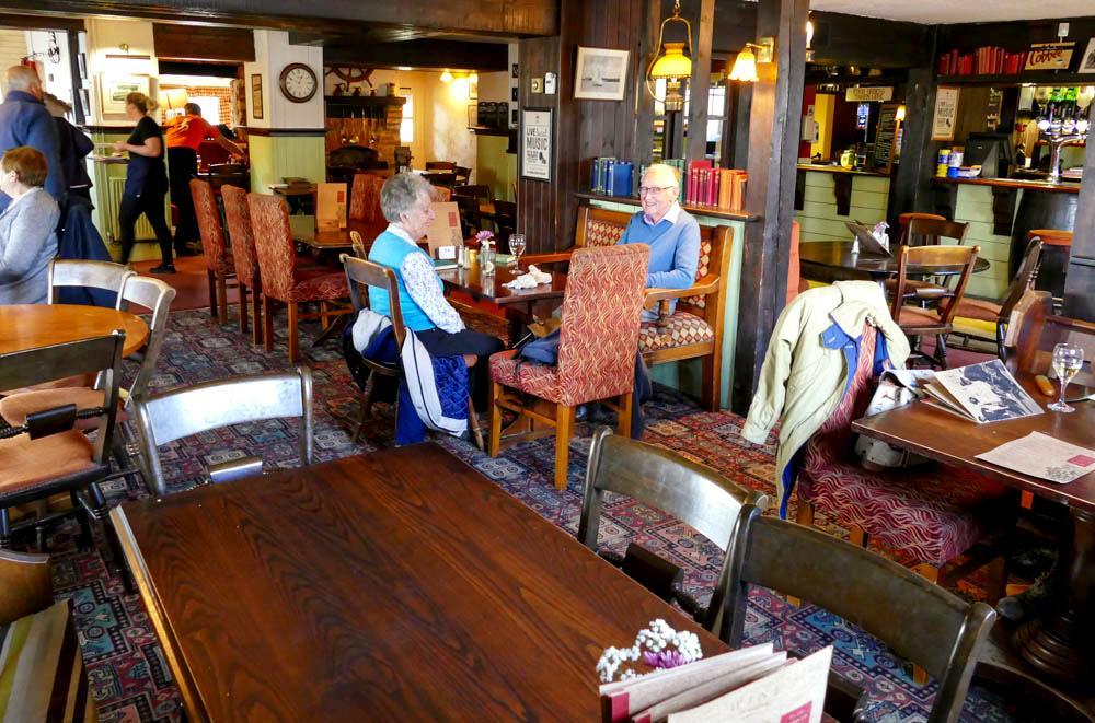 The Crab And Lobster Inn ベンブリッジ エクステリア 写真